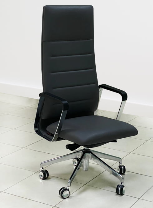 Black color meeting room chair