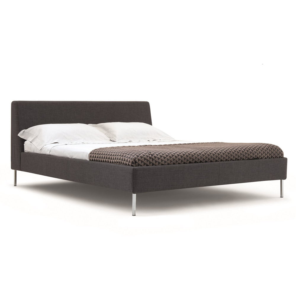 The clean lines and minimalist style of the Modern Luxe Bed create an effortless look that is both modern and timeless