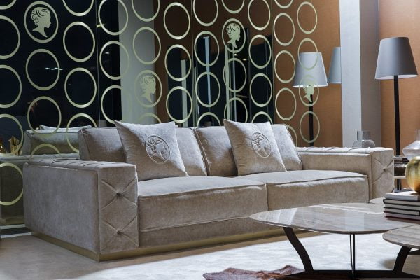 The sleek metal legs and streamlined shape of this sofa exude an ultra-modern vibe