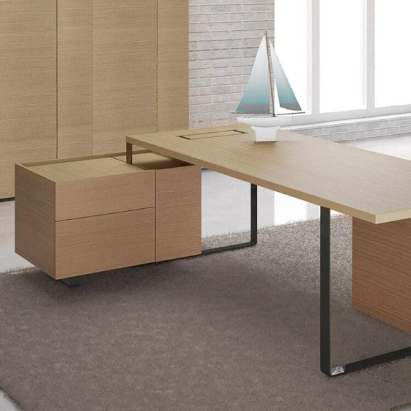 Wooden manager desk for offices
