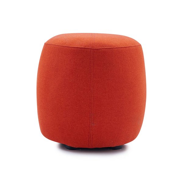 red pouf