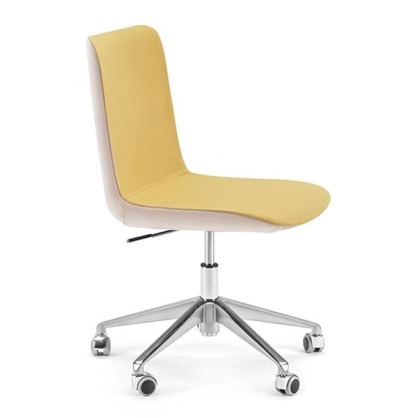 Lightweight chair with a modern aesthetic